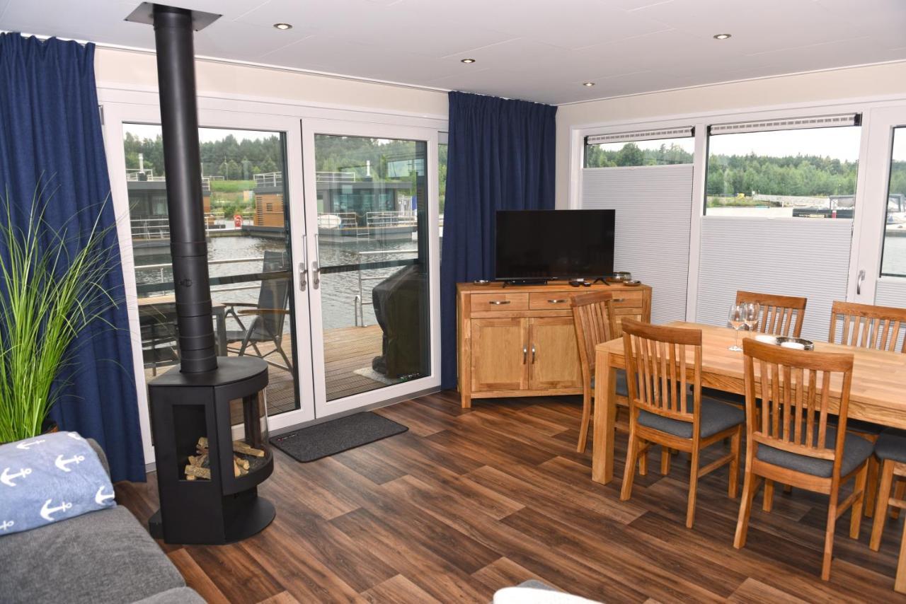 Hausboote Am Baerwalder See Traumhaus-Mieten Klitten Luaran gambar